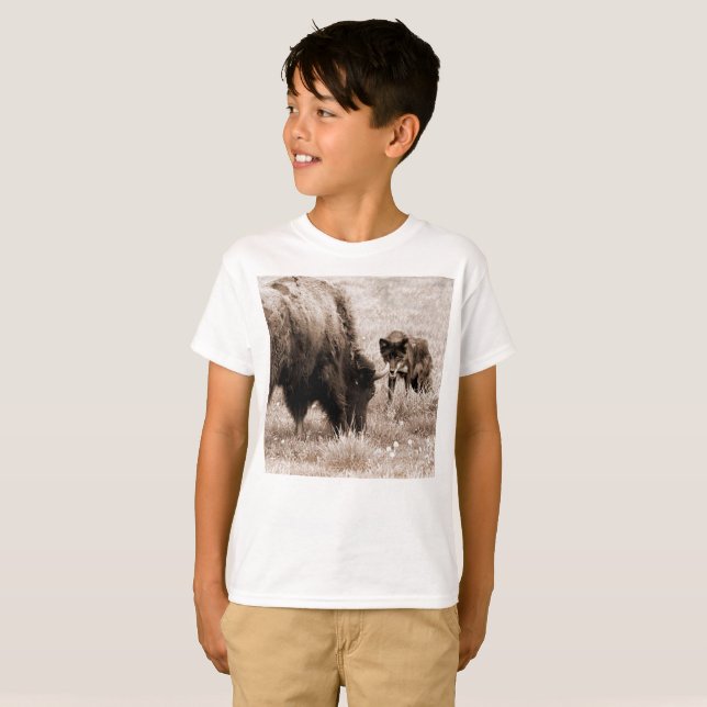 T-shirt Bison agressif et loup noir (Devant entier)