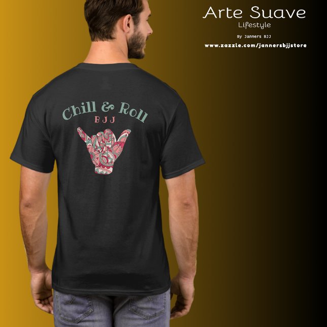 T-shirt BJJ Jiu Jitsu Personnalisé Chill And Roll Shaka (Chill and roll black bjj Tshirt worn by a medium build guy.)