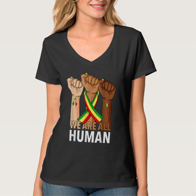 T-shirt Black History Month We Are All Human Black Is Beau (Devant)