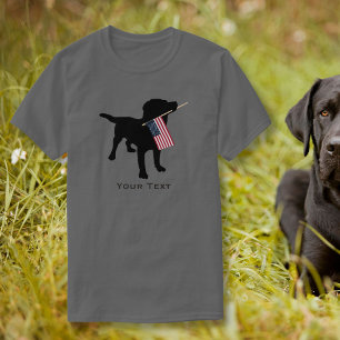 T-shirt Black Lab Dog tenant le drapeau américain, 4 juill