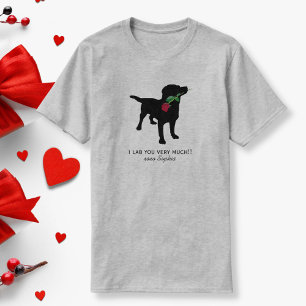 T-shirt Black Lab Valentine Chien tenant Red Rose