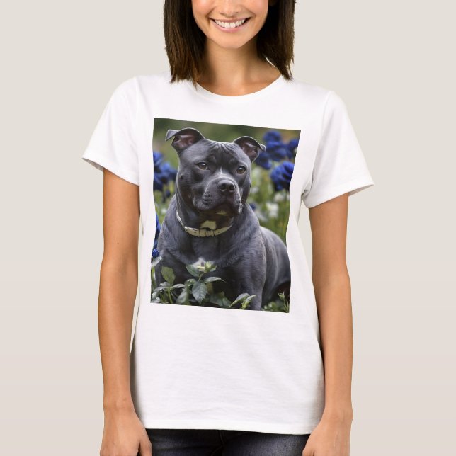 T-shirt "Blue Brindle Beauty: A Staffy With Blue Roses (Devant)