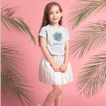 T-shirt Blue Hydrangeas Fleur Mariage fille<br><div class="desc">Aquarelle Hydrangeas Mariage Flower T-Shirt est une belle aquarelle avec hydrangées bleues et verdure. Parfait pour un mariage de printemps / été. Vous pouvez personnaliser en sélectionnant "Personnaliser ce modèle" ou si vous voulez customiser encore plus ce design, sélectionnez "Modifier à l'aide de l'outil de conception". Si vous avez besoin...</div>