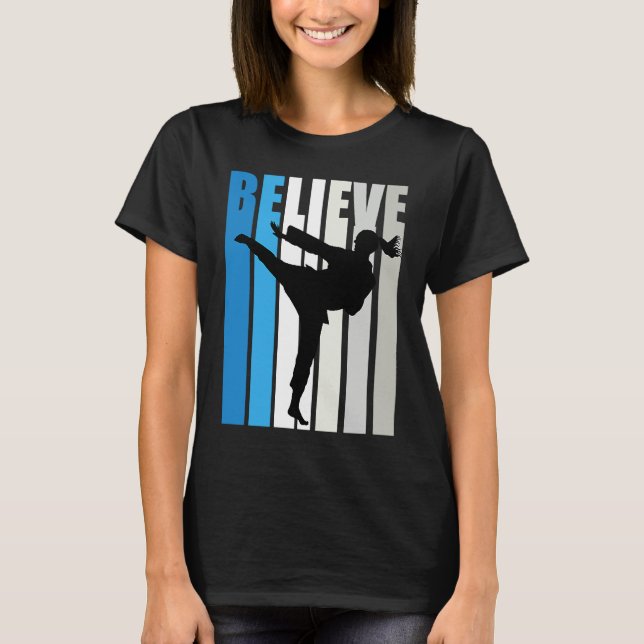 T-shirt Blue Womens Believe Karate Motivational Retro Grap (Devant)