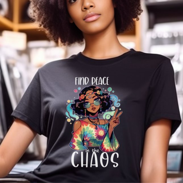 T-shirt Boho Typography Tee - Trouver la paix au Chaos- (Créateur téléchargé)
