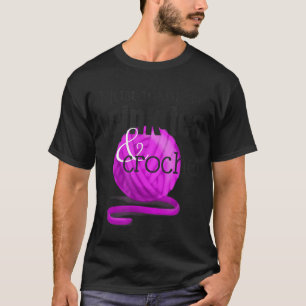 T-shirt Boire du thé et du Crochet ~ Dons amusant pour Cro