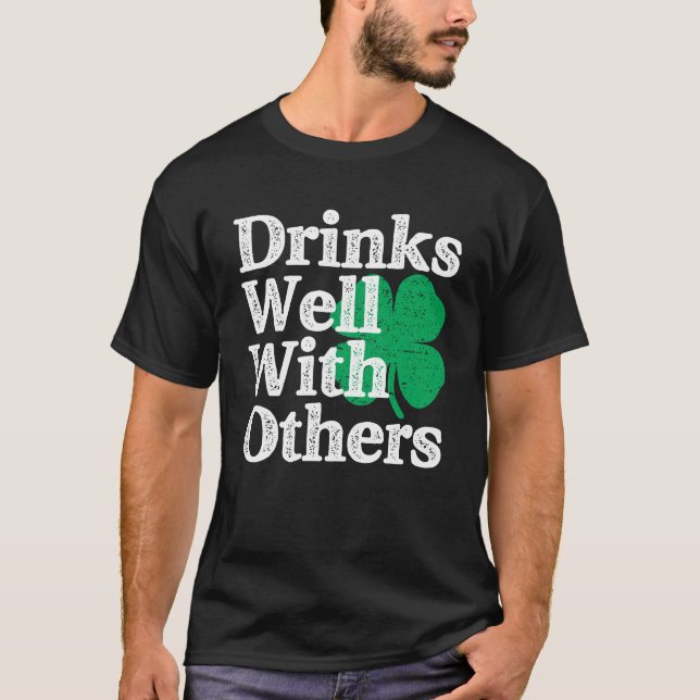 T-shirt Bois Bien Avec D'Autres Jours de la Saint Patrick (Devant)