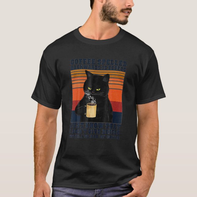 T-shirt Boisson de chat noir orthographié à l'envers est E (Devant)
