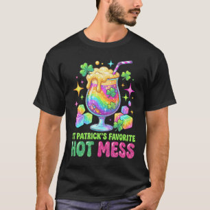 T-shirt Boisson verte préférée de la St Patrick Hot Mess