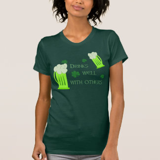 T-shirt Boissons amusantes de Jour de la Saint Patrick bie