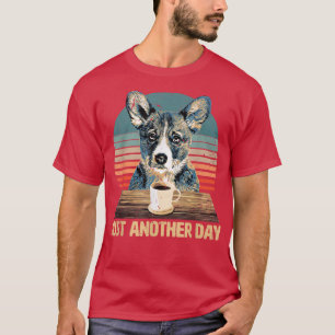 T-shirt Boissons de chiot Corgi amusantes et mignonnes caf