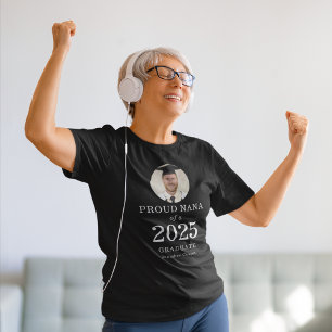 T-shirt Bold White Text Photo Fier Nana de 2024 Diplômé