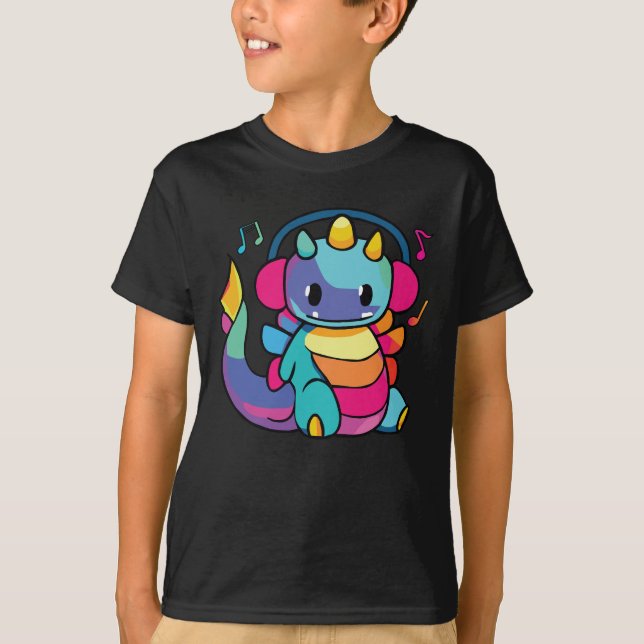 T-shirt Bon dragon avec écouteurs écoutant de la musique. (Devant)