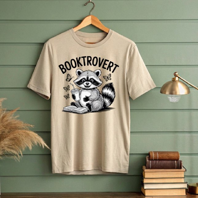 T-shirt Booktrovert Raccoon (Créateur téléchargé)
