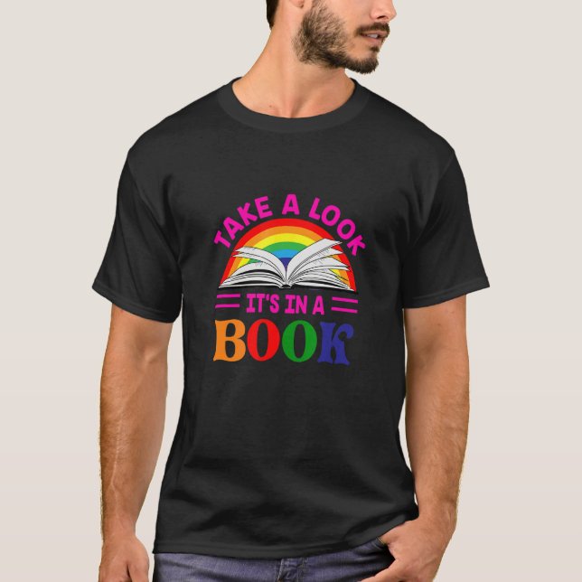 T-shirt Bookworm Reading Take A Look It's In A Book (Devant)