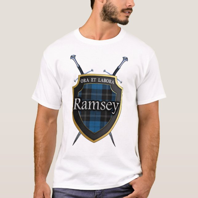 T-shirt Bouclier et épées de plaid de tartan de Ramsey (Devant)