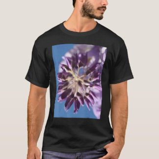 T-shirt Bourgeons de fleurs violettes et lilas de Wisteria