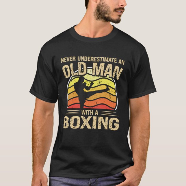 T-shirt Boxing Player Men Women Never Underestimate An Old (Devant)