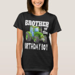 T-shirt Brother of Birthday Boy Kids Farm Tractor ID de la<br><div class="desc">Frère de l'anniversaire Boy Kids Farm Tractor Idée de fête</div>