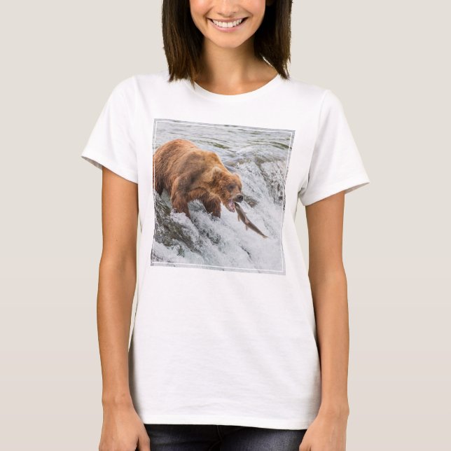 T-shirt Brown Bear Catches Red Salmon (Devant)