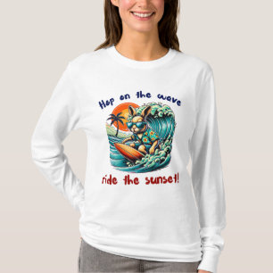 T-shirt Bunny surf avec lunettes de soleil sous les vagues
