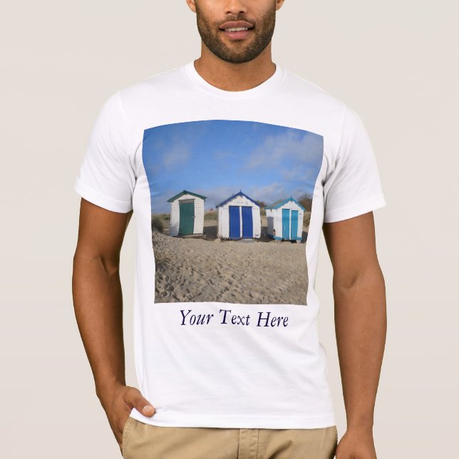 T-shirt Cabanes de plage ciel bleu sable anglais photo de  (Devant)