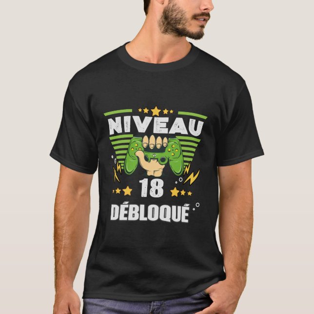 T-shirt Cadeau 18 ans Anniversaire Gamer Niveau 18 (Devant)