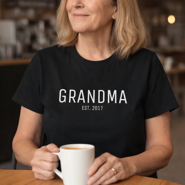 T-shirt Cadeau de Grand-mère Établie (Créateur téléchargé)