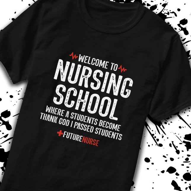 T-shirt Cadeau de l'école de soins infirmiers - Étudiant e (Créateur téléchargé)