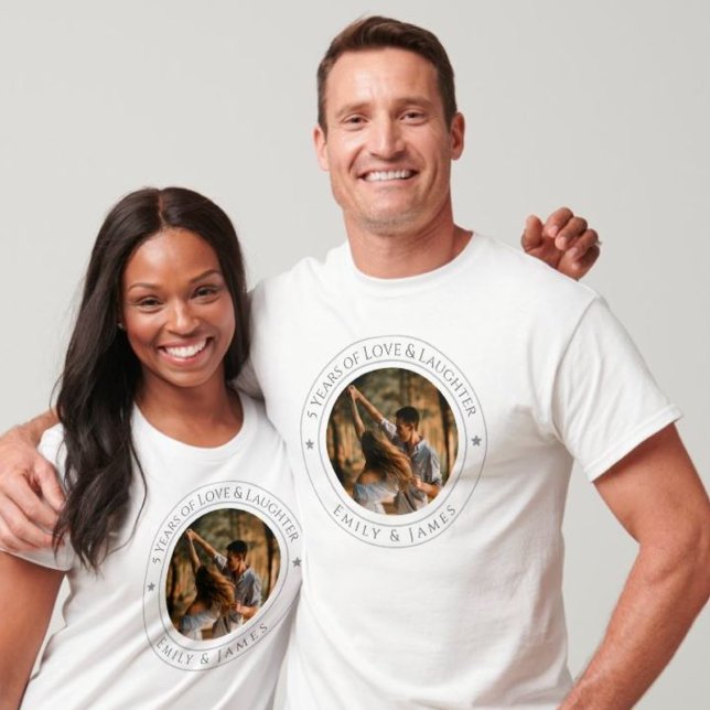 T-shirt Cadeaux d'anniversaire personnalisés - Couple pers (Personalized Anniversary Gifts - Custom Couple T-Shirt)