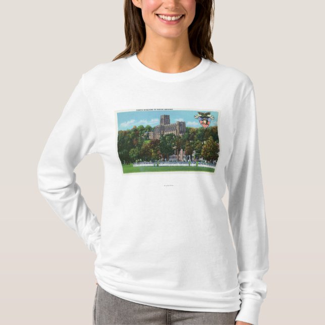 T-shirt Cadets marchant à la scène d'au sol de défilé (Devant)
