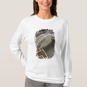 T-shirt Café extérieur le long de River Walk et pont au-