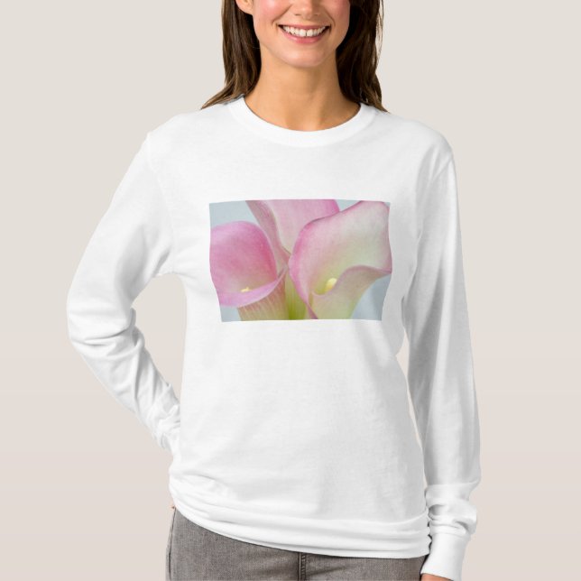 T-shirt Calla Lilies rose (Devant)