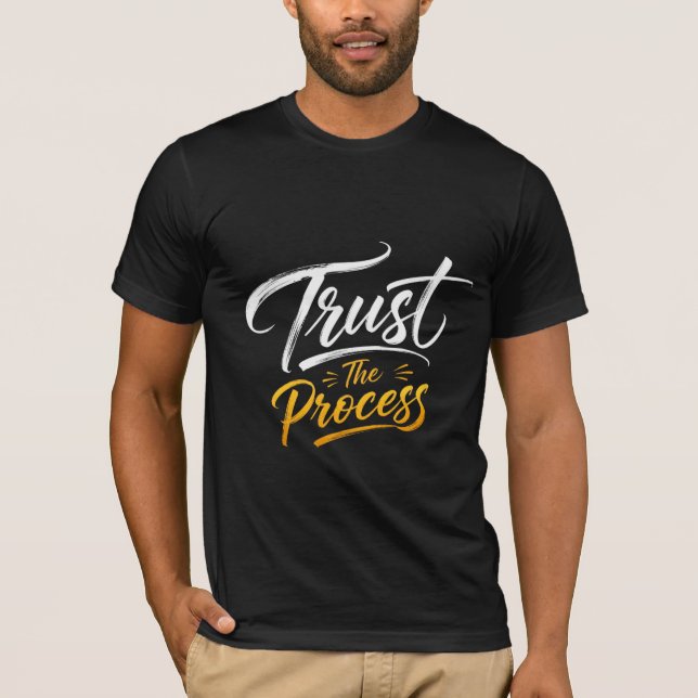 T-shirt Calligraphie Confiance dans le Processus (Devant)