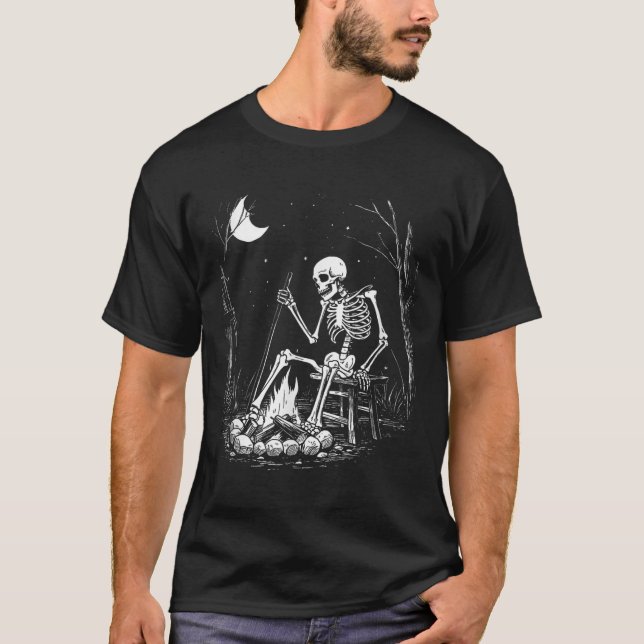 T-shirt Camping Skeleton Bones Halloween Forest Campfire G (Devant)