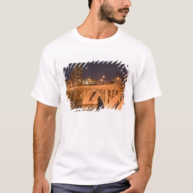 T-shirt Canada, Saskatchewan, Saskatoon : Broadway (Devant)