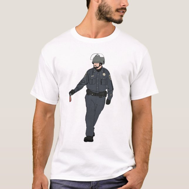 T-shirt Cannette de fil décontractée de spray au poivre en (Devant)