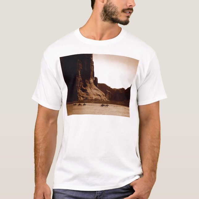 T-shirt Canyon de Chelly Navajo par E. S. Curtis 1904 (Devant)