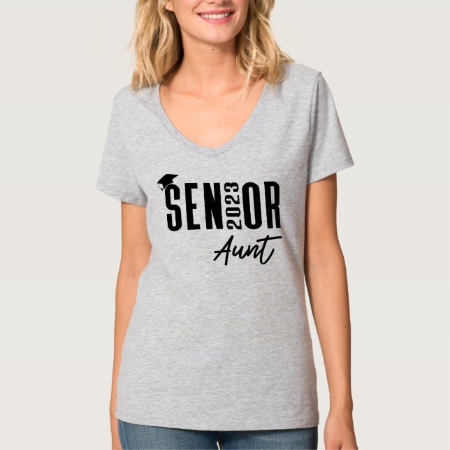 T-shirt Cap Tassel Classe de la tante senior 2023  (Devant)