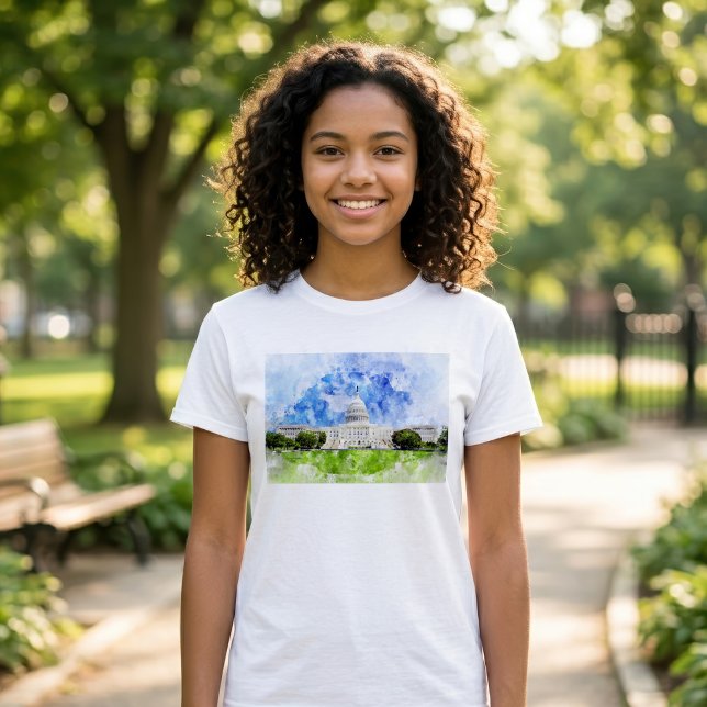 T-shirt Capitole des États-Unis à Washington DC Aquarelle (United States Capitol in Washington DC Watercolor. Girl Basic White T-Shirt)