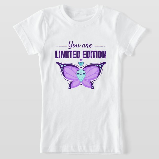 T-Shirt Caractère Papillon spécial mignonne (Poser)