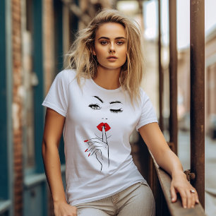T-shirt Caractéristiques d'une femme stylisée