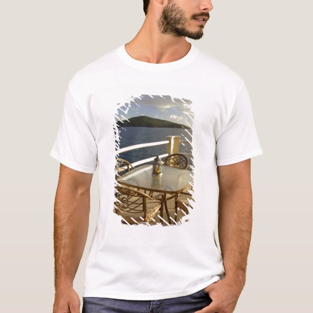 T-shirt Caraïbes, îles Vierges américaines, St. Thomas. Vu (Devant)