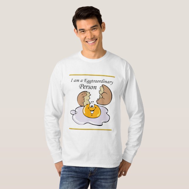T-shirt caricature personnage oeuf frit avec grand sourire (Devant entier)
