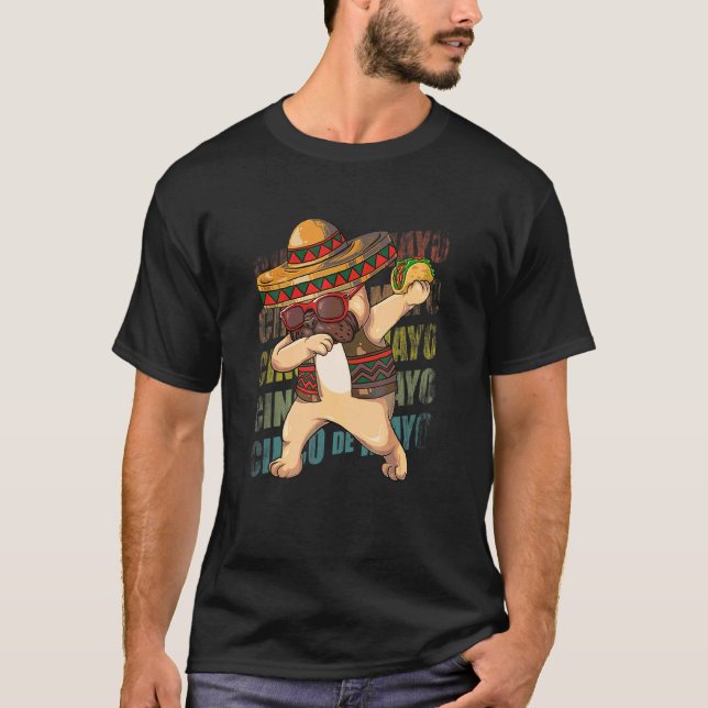 T-shirt Carlin mexicain Dabbing Chien Cinco De Mayo Poncho (Devant)