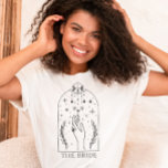 T-shirt Carte Tarot Mystique La Mariée Bachelorette Party<br><div class="desc">Ce design est inspiré d'une mystique carte céleste de tarot. Voir la collection entière pour plus d'articles correspondants !</div>