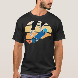 T-shirt Casque de skateboard rétros coloré avec Kickflip