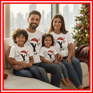 T-shirt Casquette de Noël de famille monogrammée avec bois