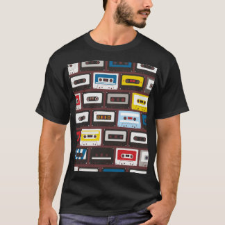 T-shirt cassettes audio vintages, arrière - plan continu.