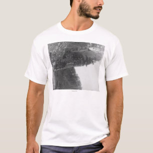 T-shirt Castle rock entre la ville de colline et le